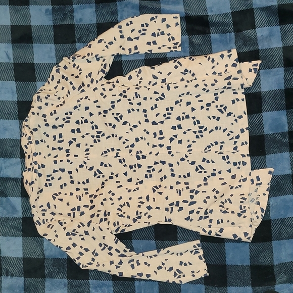 Vintage.  Made in USA. Millicent of California. 1 button blouse. Size 4 - Picture 9 of 12